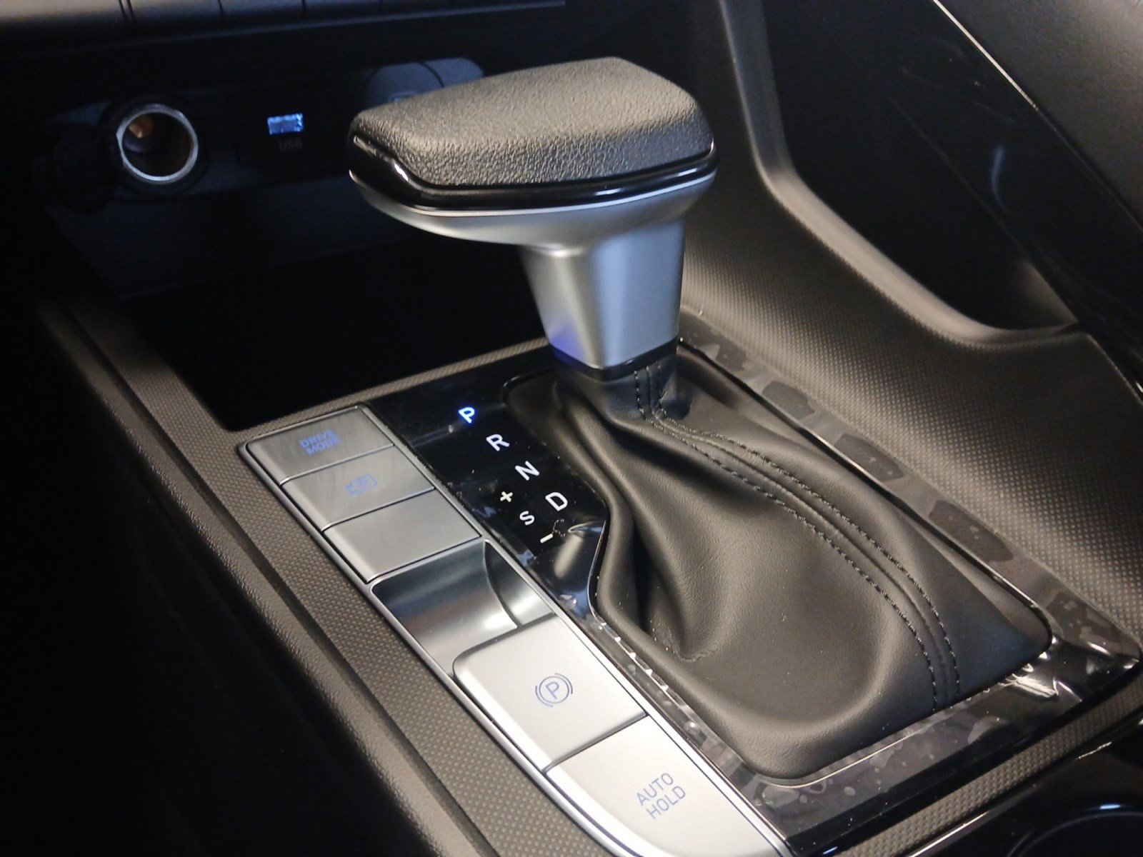 New 2025 Hyundai Elantra Blue image 19