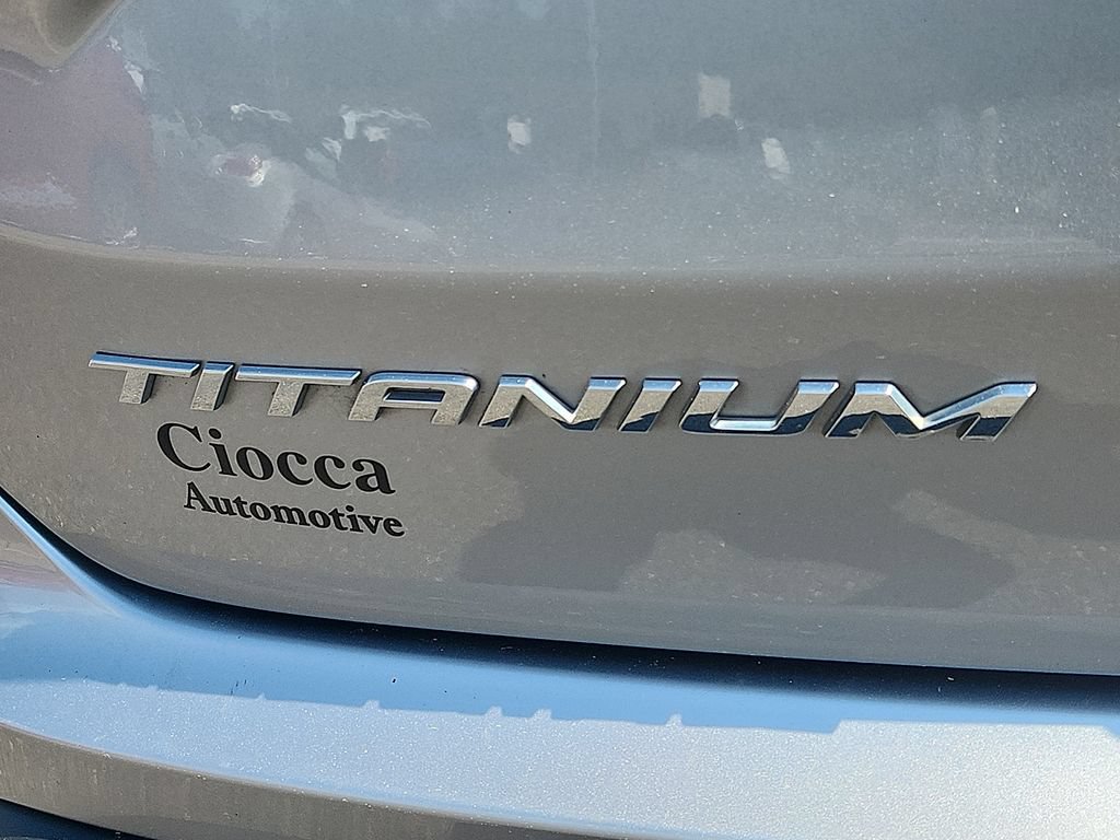 Used 2022 Ford Edge Titanium AWD/4WD image 32