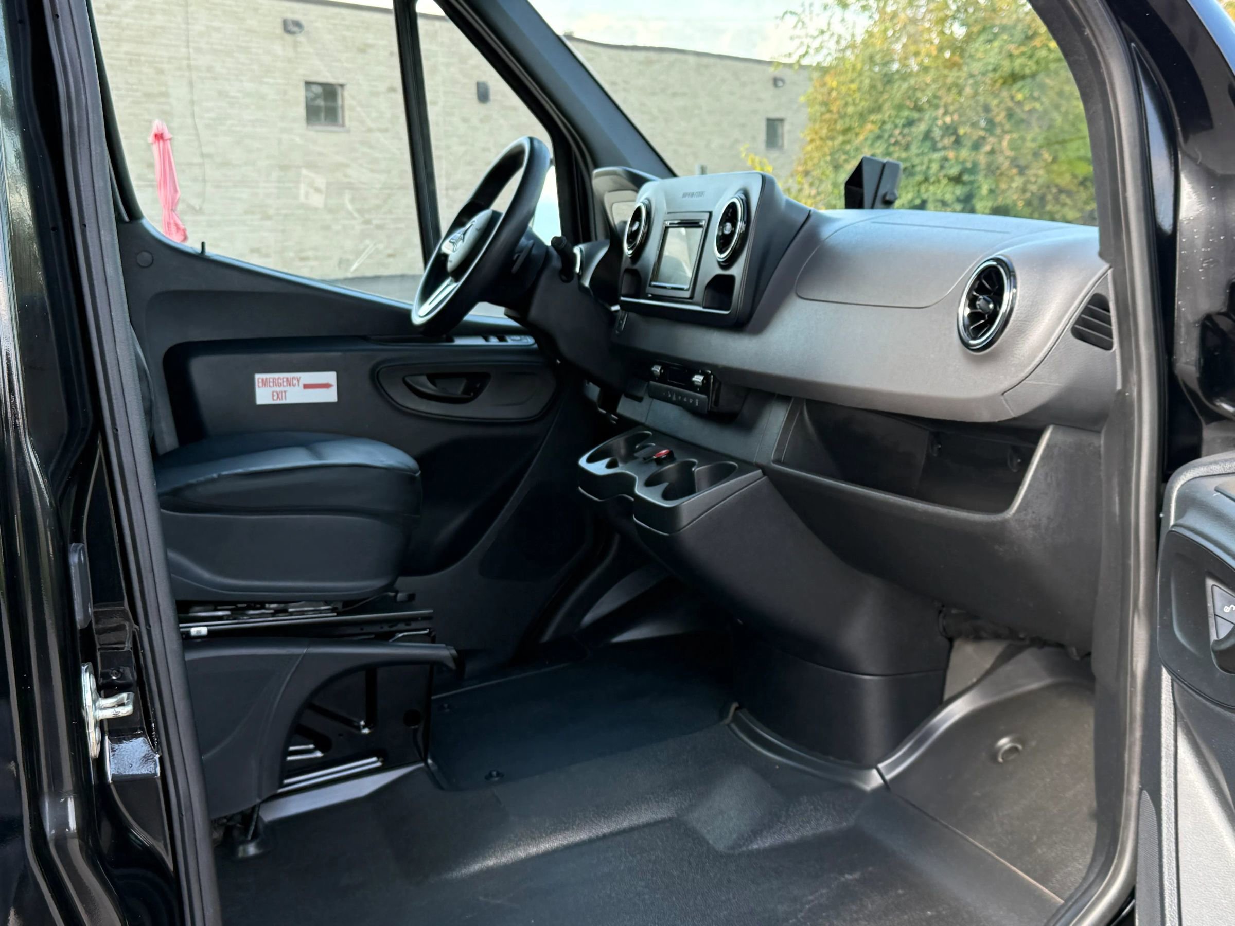 Used 2019 Mercedes-Benz Sprinter 3500 image 31