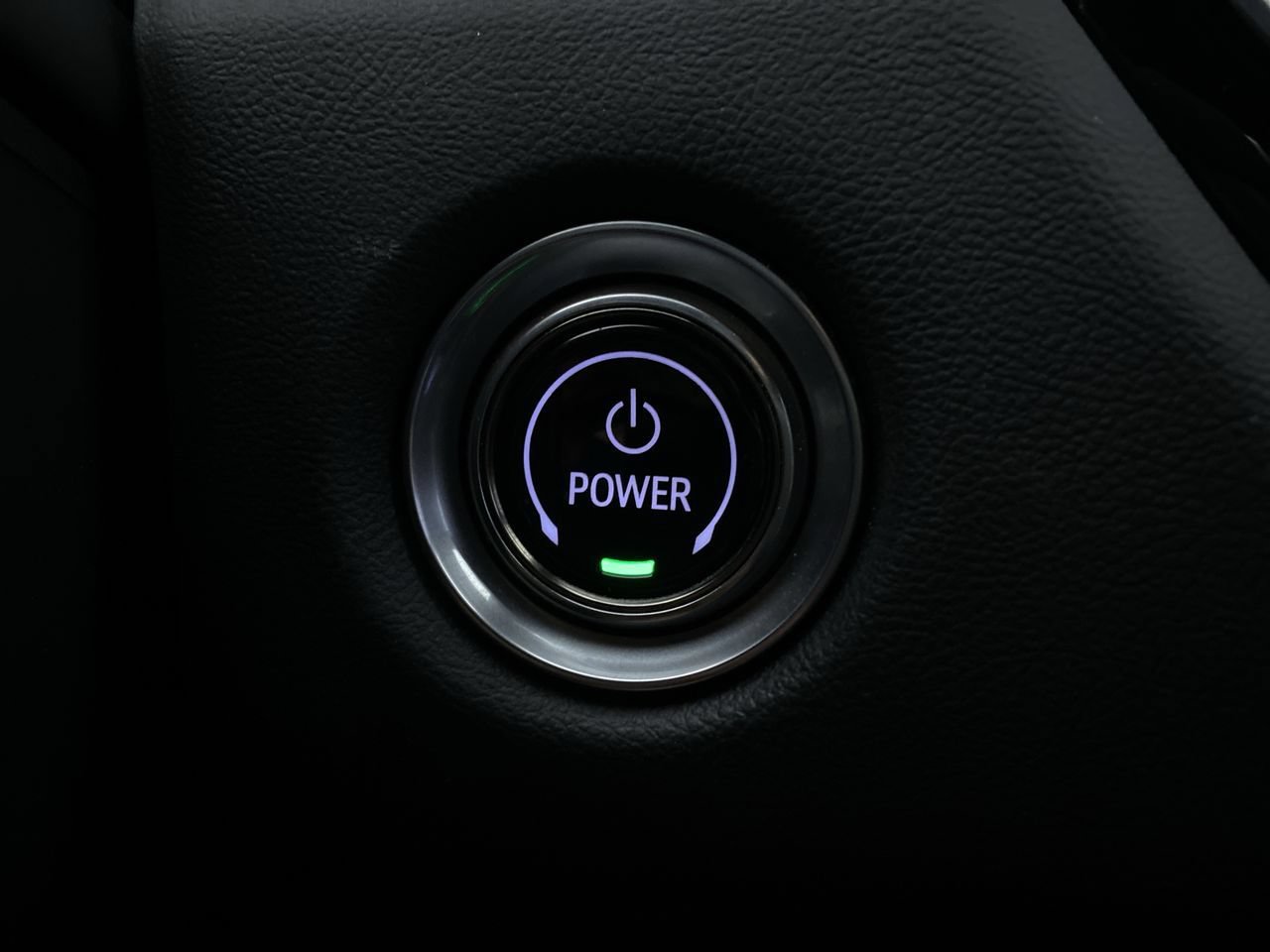 Certified 2024 Cadillac Lyriq Sport AWD/4WD image 8