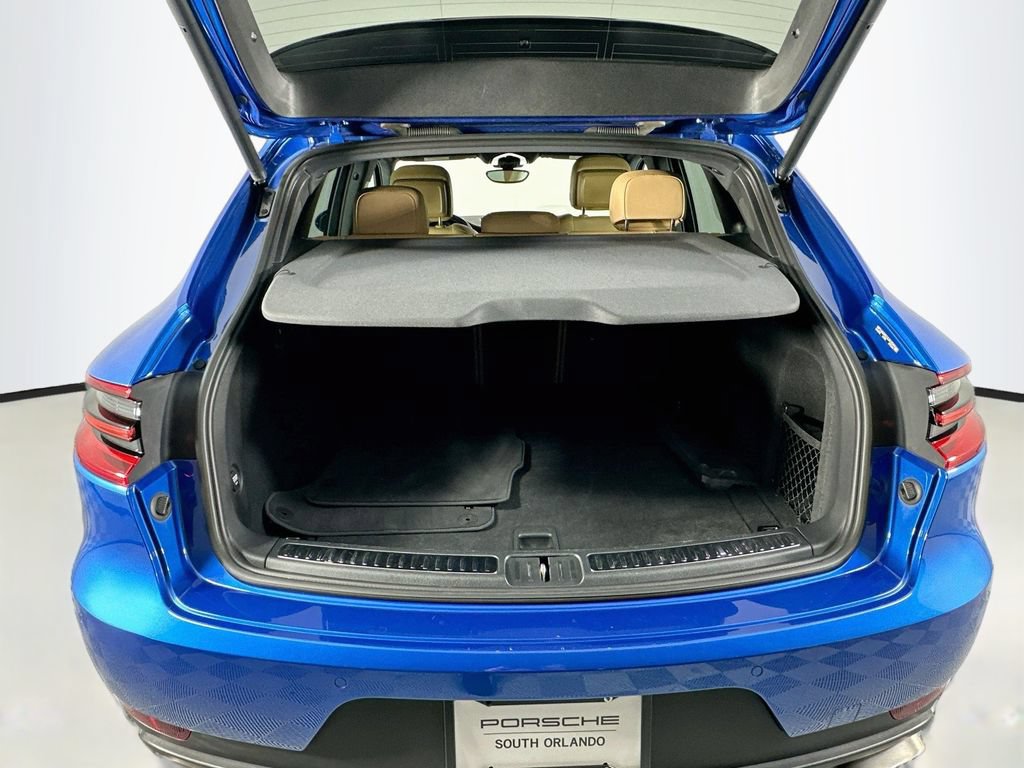 Used 2018 Porsche Macan AWD/4WD image 27