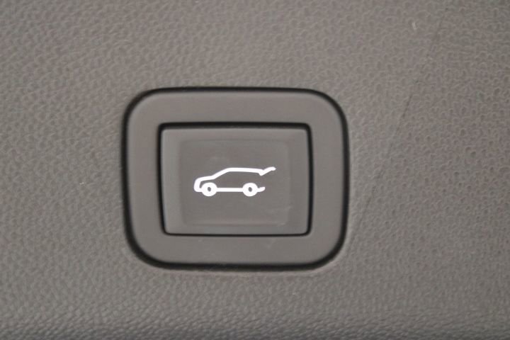 Certified 2024 GMC Yukon AT4 w/ Technology Package image 18