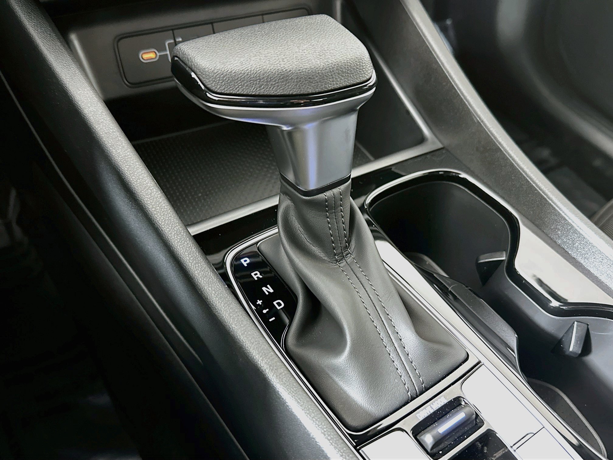 Certified 2025 Hyundai Santa Cruz SE AWD/4WD image 16