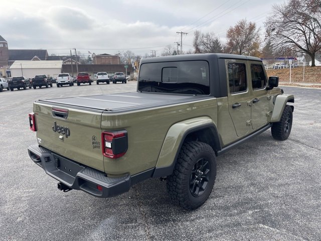 Used 2025 Jeep Gladiator Willys image 5