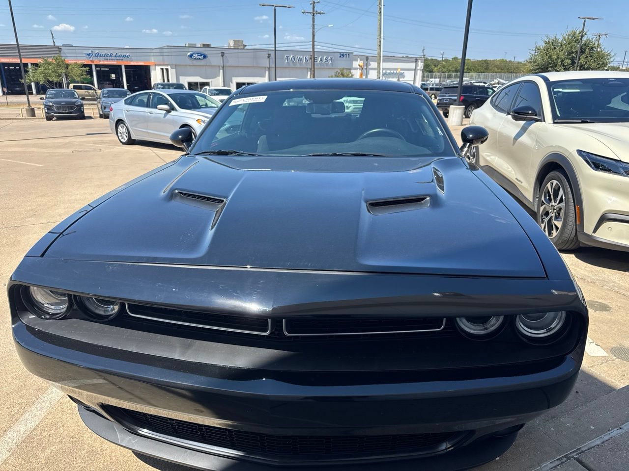 Used 2021 Dodge Challenger SXT w/ Blacktop Package RWD image 2