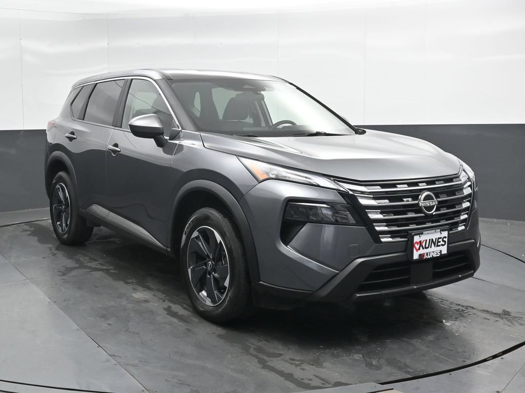 Used 2025 Nissan Rogue SV AWD/4WD image 6