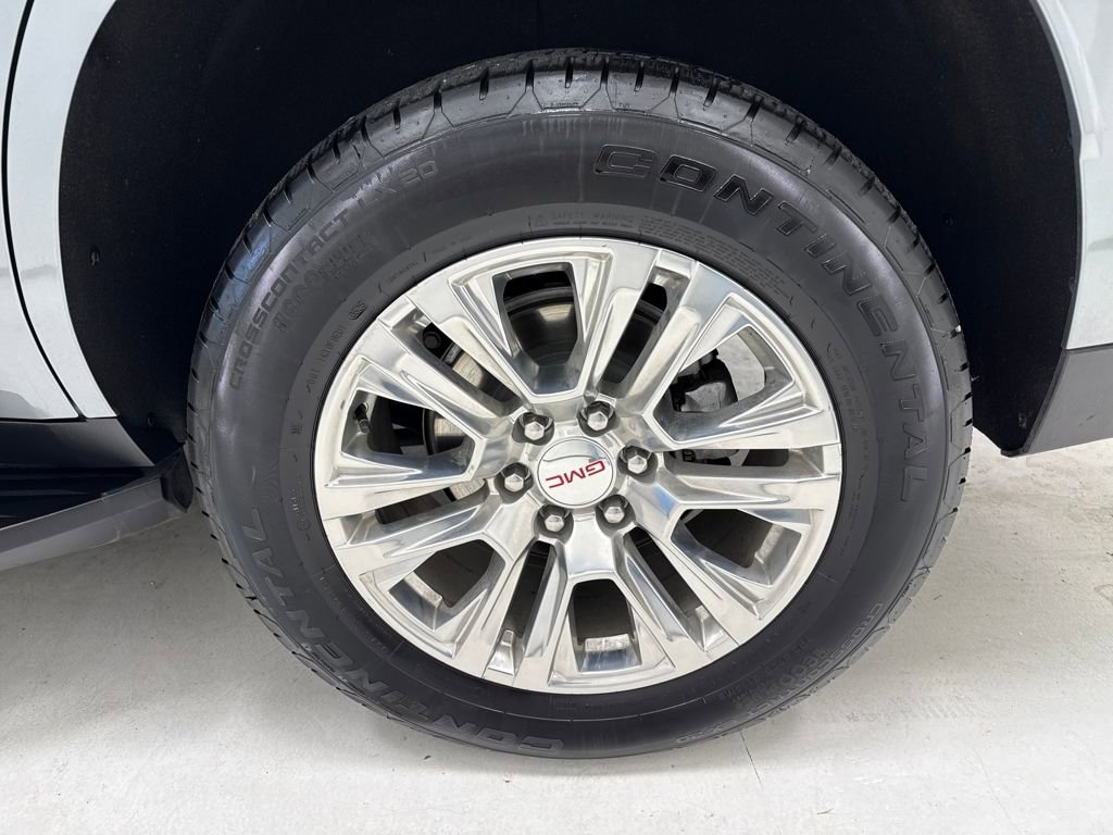 Used 2025 GMC Yukon Denali image 7