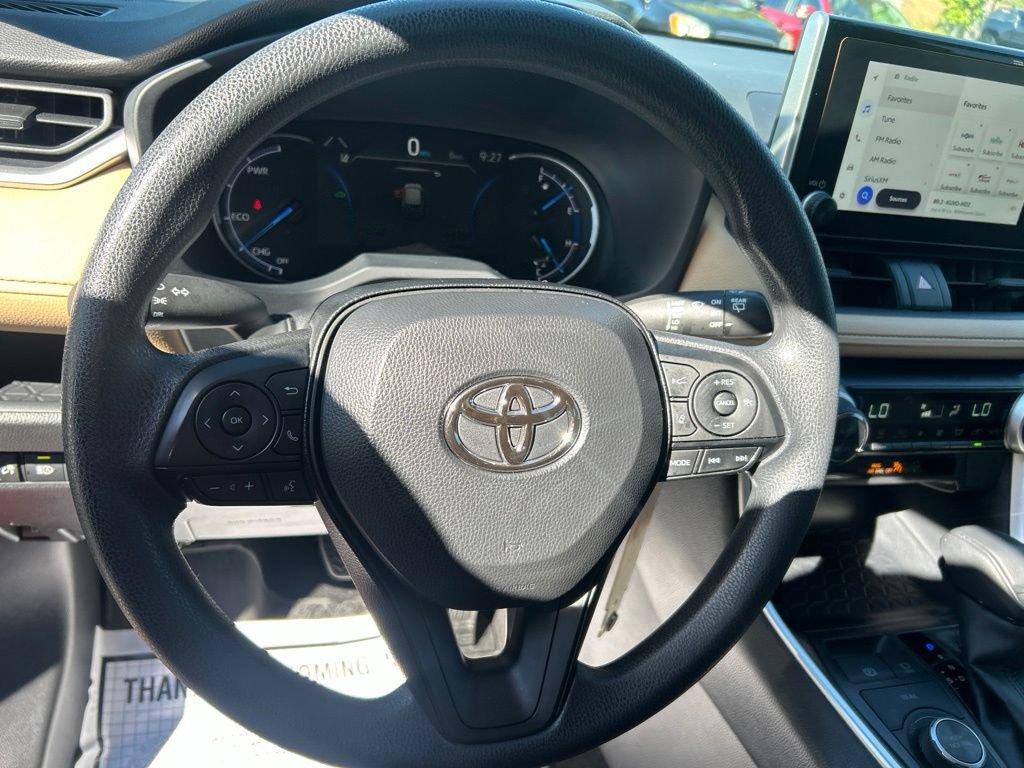 Used 2025 Toyota RAV4 LE AWD/4WD image 26