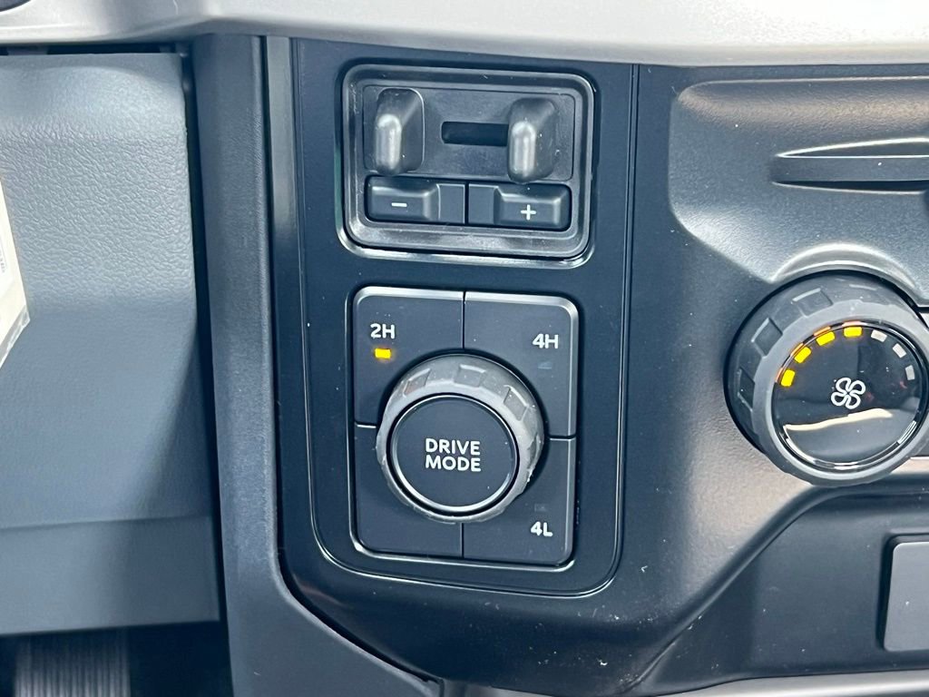 New 2025 Ford F550 4x4 Regular Cab Super Duty w/ XL Chrome Package image 24