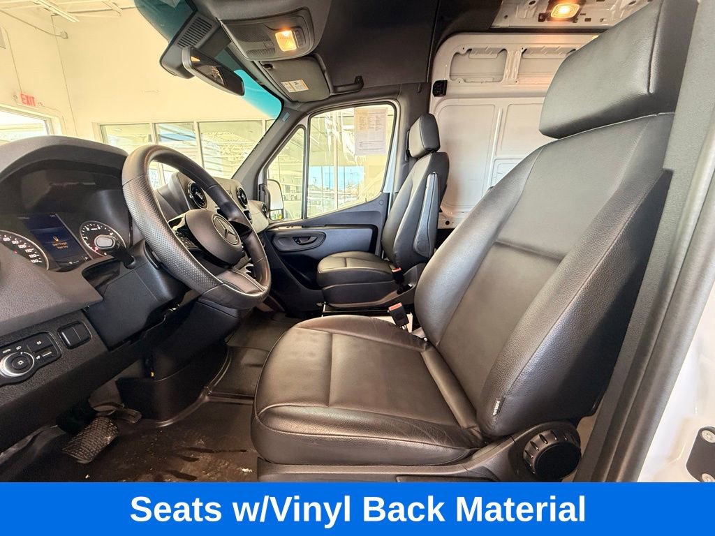 Used 2025 Mercedes-Benz Sprinter 2500 image 16