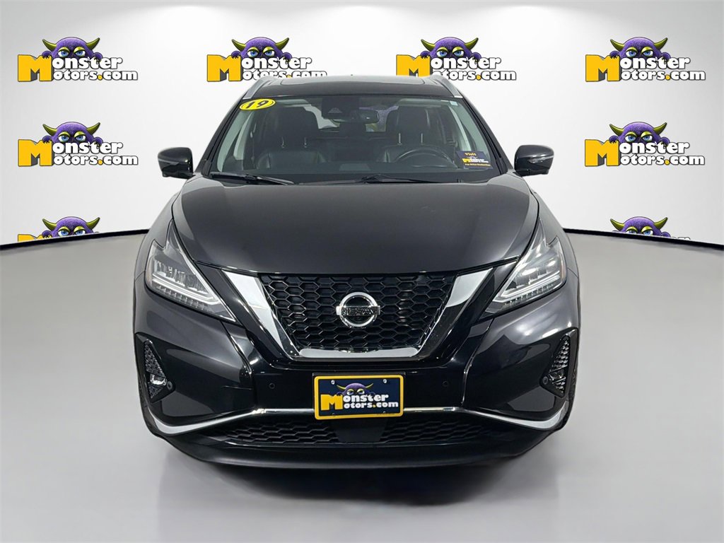 Used 2019 Nissan Murano Platinum image 2