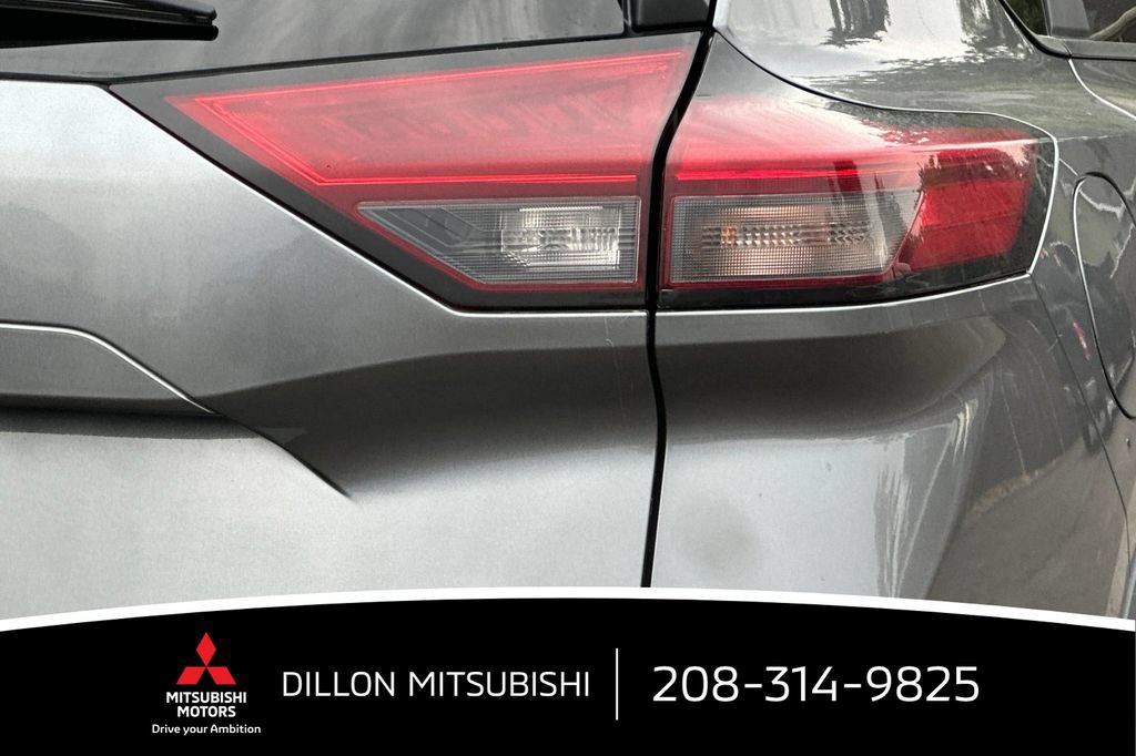 Used 2025 Nissan Rogue SV AWD/4WD image 29