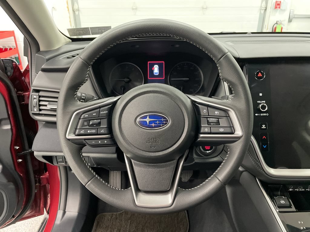 Used 2025 Subaru Outback Premium AWD/4WD image 8