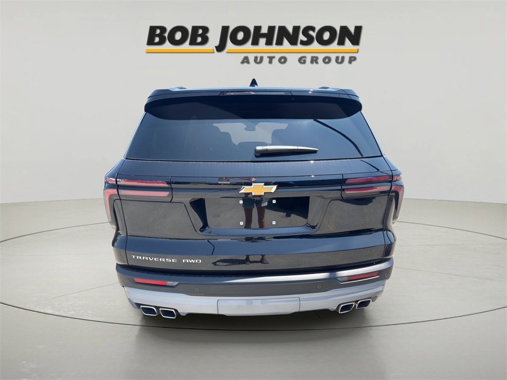 New 2025 Chevrolet Traverse LT image 4