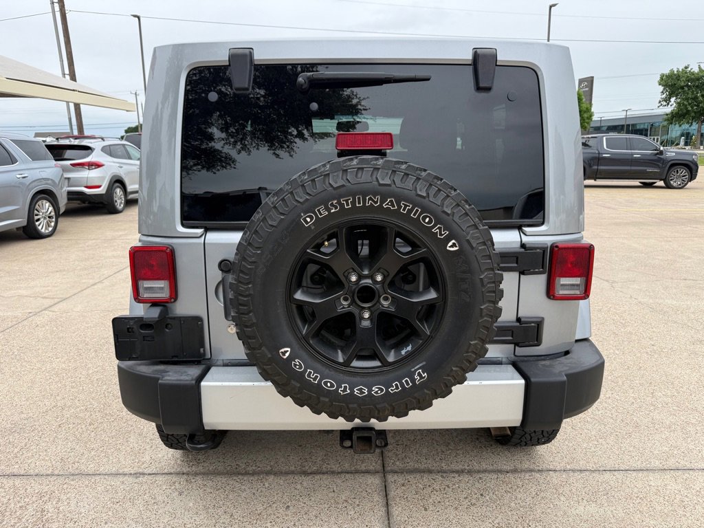 Used 2013 Jeep Wrangler Sahara w/ Connectivity Group AWD/4WD image 6
