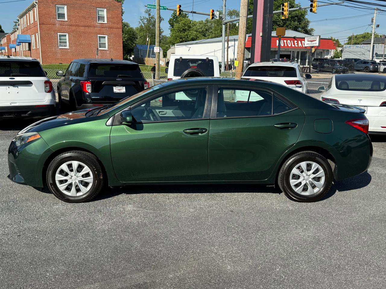 Used 2016 Toyota Corolla LE FWD image 9