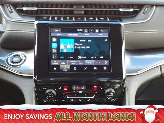 Used 2022 Jeep Grand Cherokee Altitude image 21