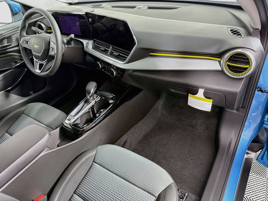 New 2026 Chevrolet Trax LT w/ Driver Confidence Package FWD image 27