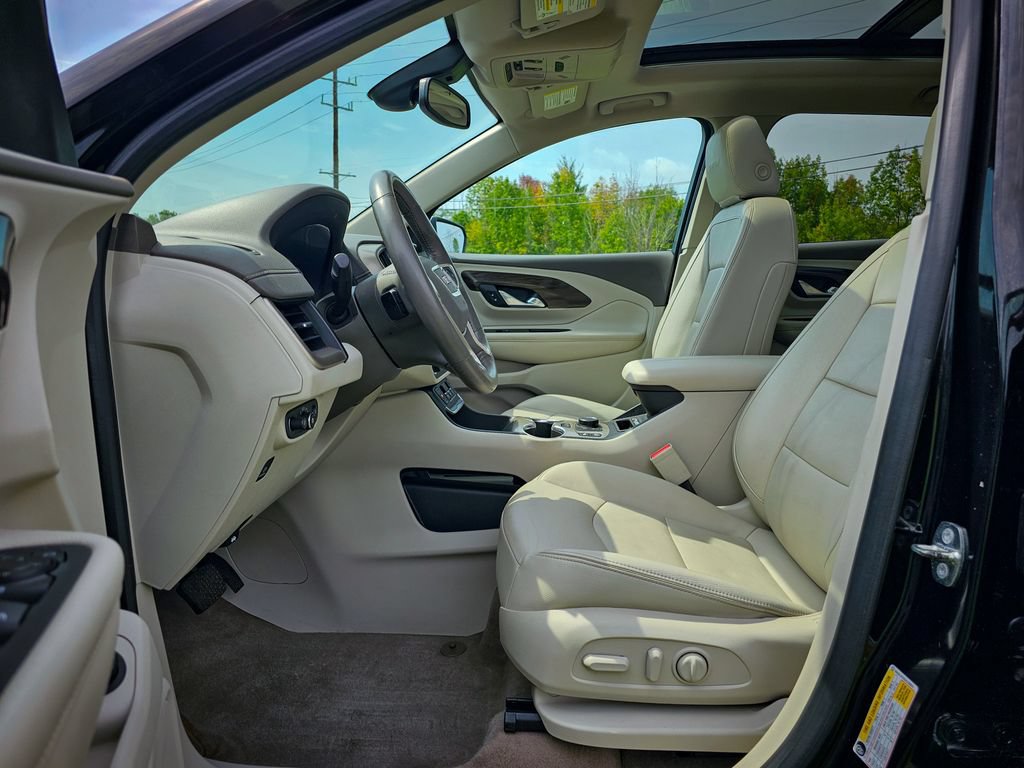 Used 2018 GMC Terrain Denali w/ Advanced Safety Package AWD/4WD image 14