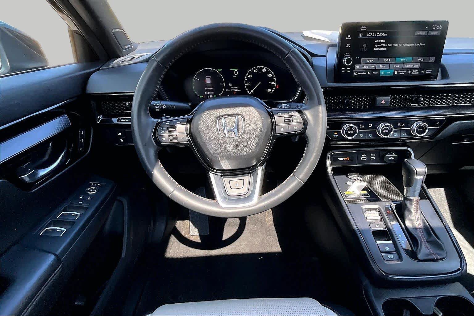 Used 2025 Honda CR-V Sport Touring image 6
