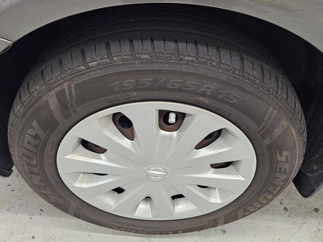 Used 2018 Nissan Versa S Plus image 10