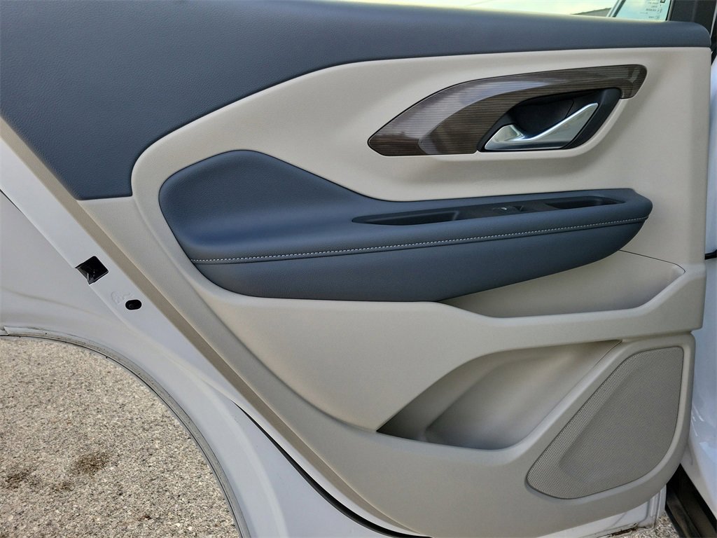 Used 2022 GMC Terrain Denali w/ Denali Premium Package image 10