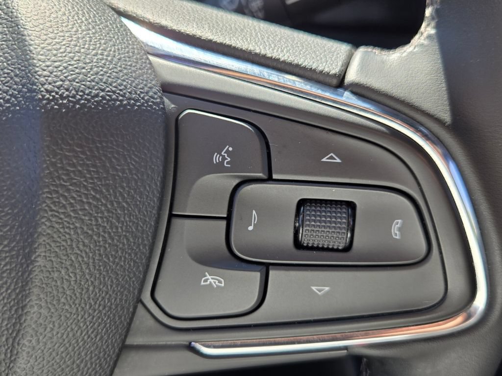 Used 2025 Buick Envista Preferred w/ Convenience I Package FWD image 25