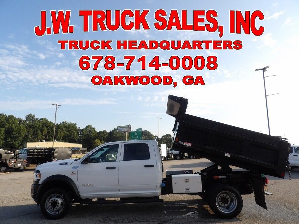 Used 2022 RAM 5500 Tradesman AWD/4WD image 2