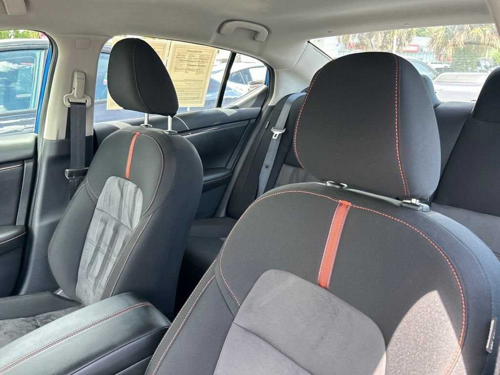 Certified 2024 Nissan Sentra SR FWD image 21