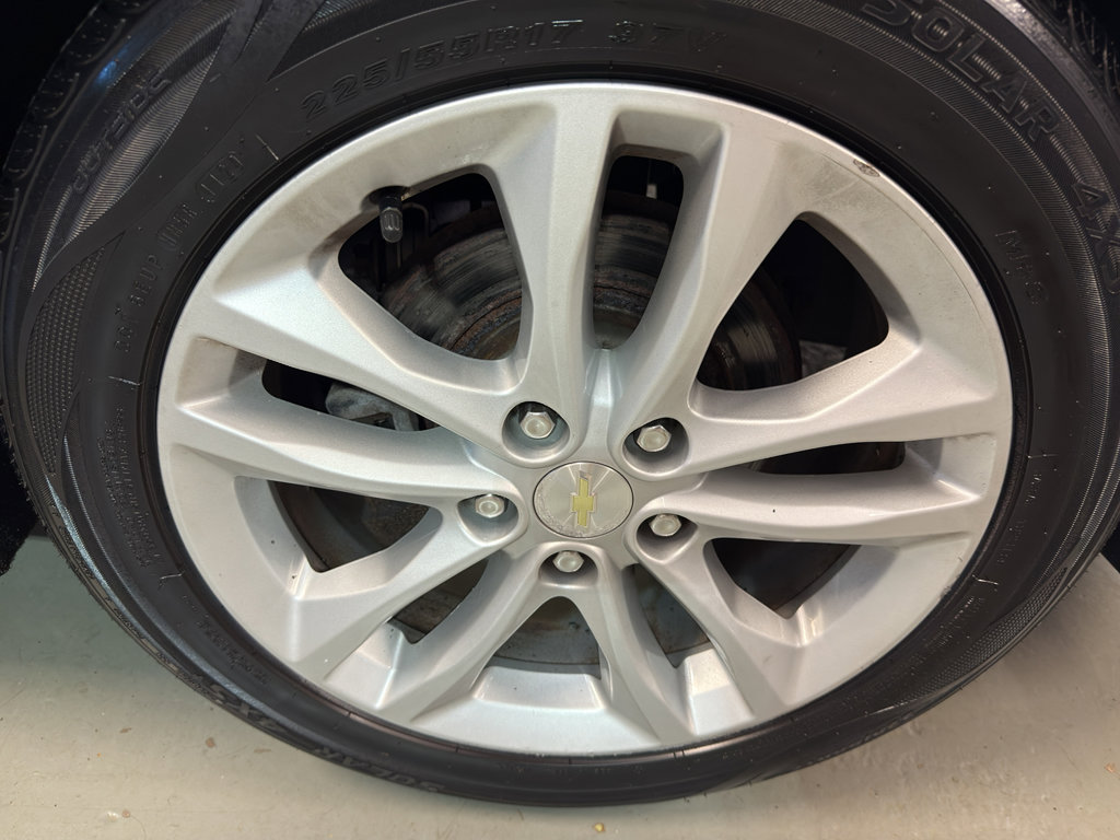 Used 2016 Chevrolet Malibu LT image 31