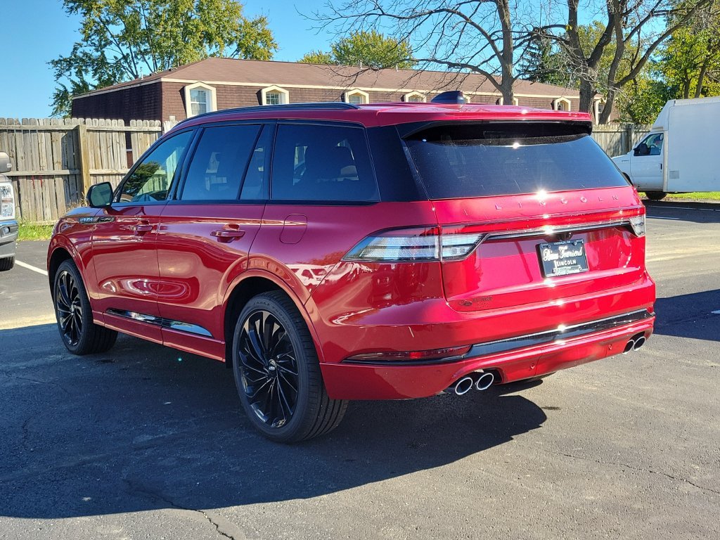 New 2026 Lincoln Aviator Reserve w/ Jet Appearance Package AWD/4WD image 6