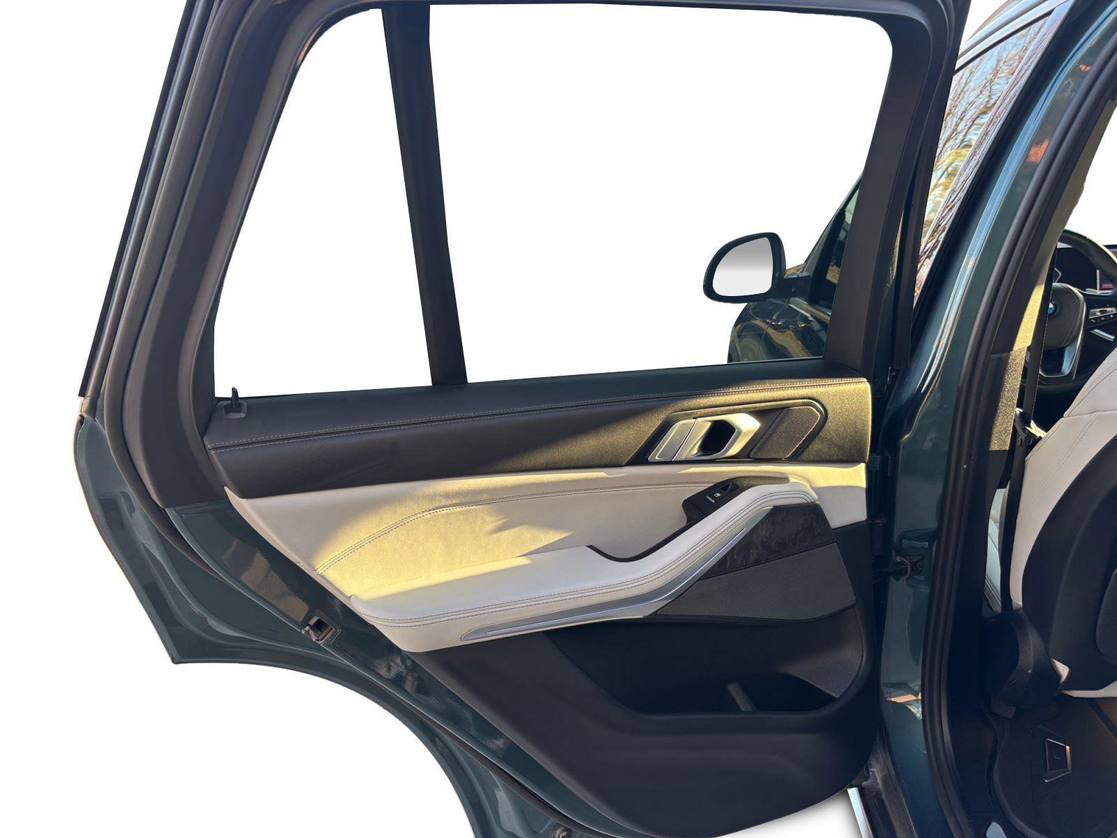 Certified 2025 BMW X5 xDrive40i w/ Premium Package image 22