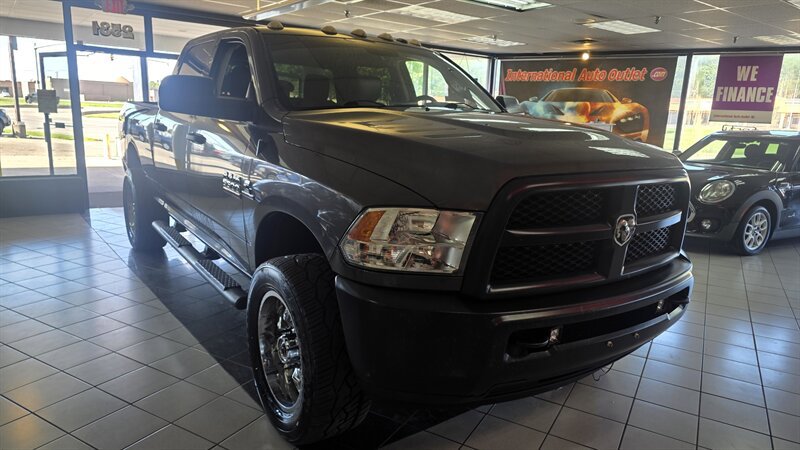 Used 2016 RAM 3500 Tradesman w/ Popular Equipment Group AWD/4WD image 4