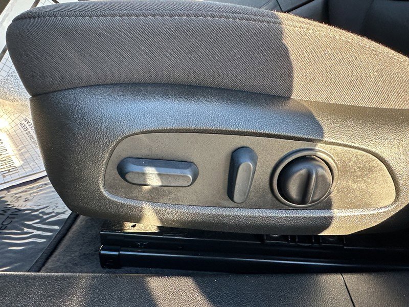 Used 2024 Chevrolet Malibu LT image 20