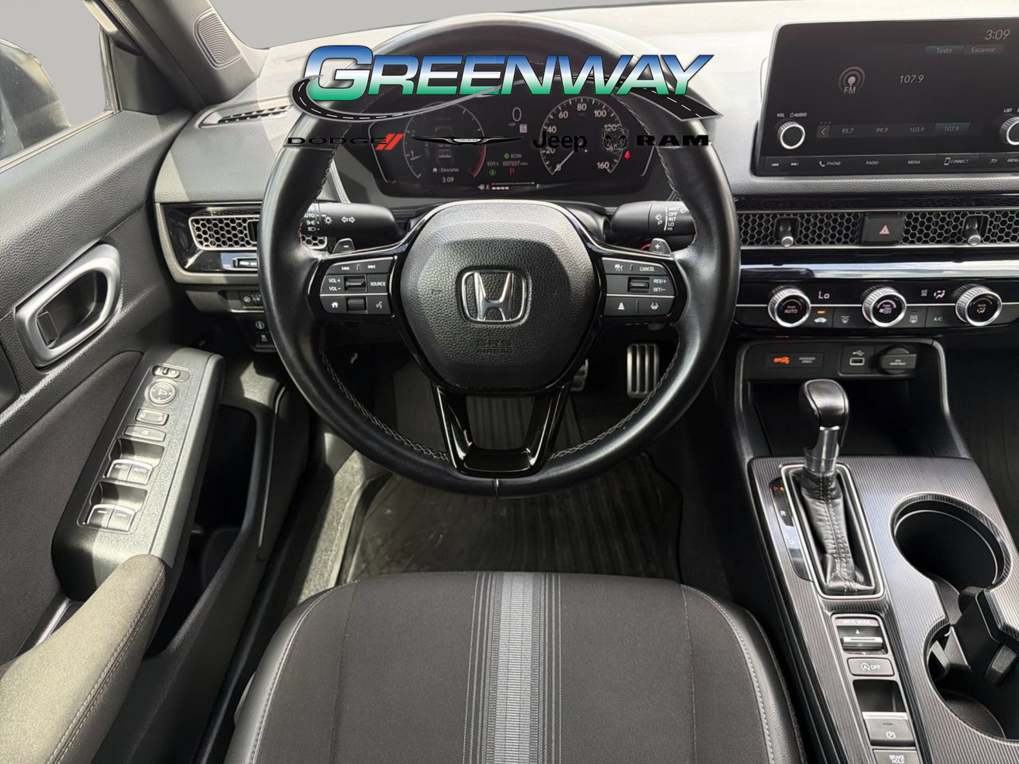 Used 2023 Honda Civic Sport image 13