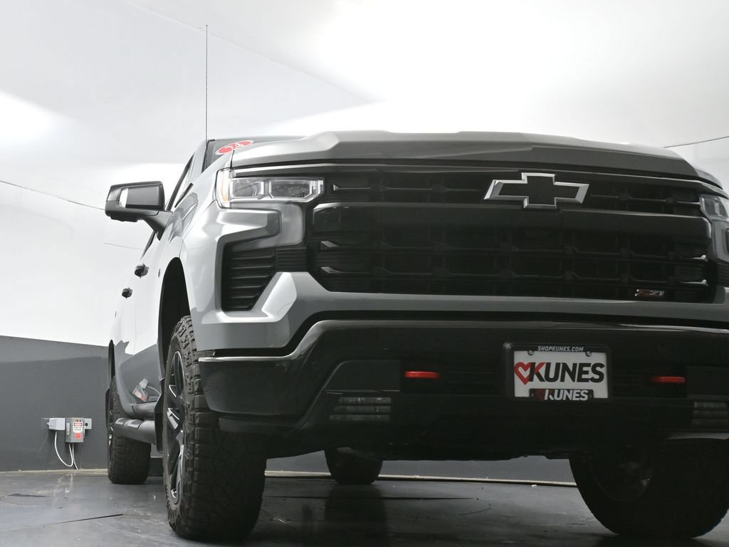 Used 2024 Chevrolet Silverado 1500 LT Trail Boss w/ LT Trail Boss Premium Package AWD/4WD image 52