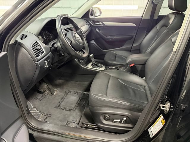 Used 2016 Audi Q3 2.0T Premium Plus w/ Technology Package AWD/4WD image 12