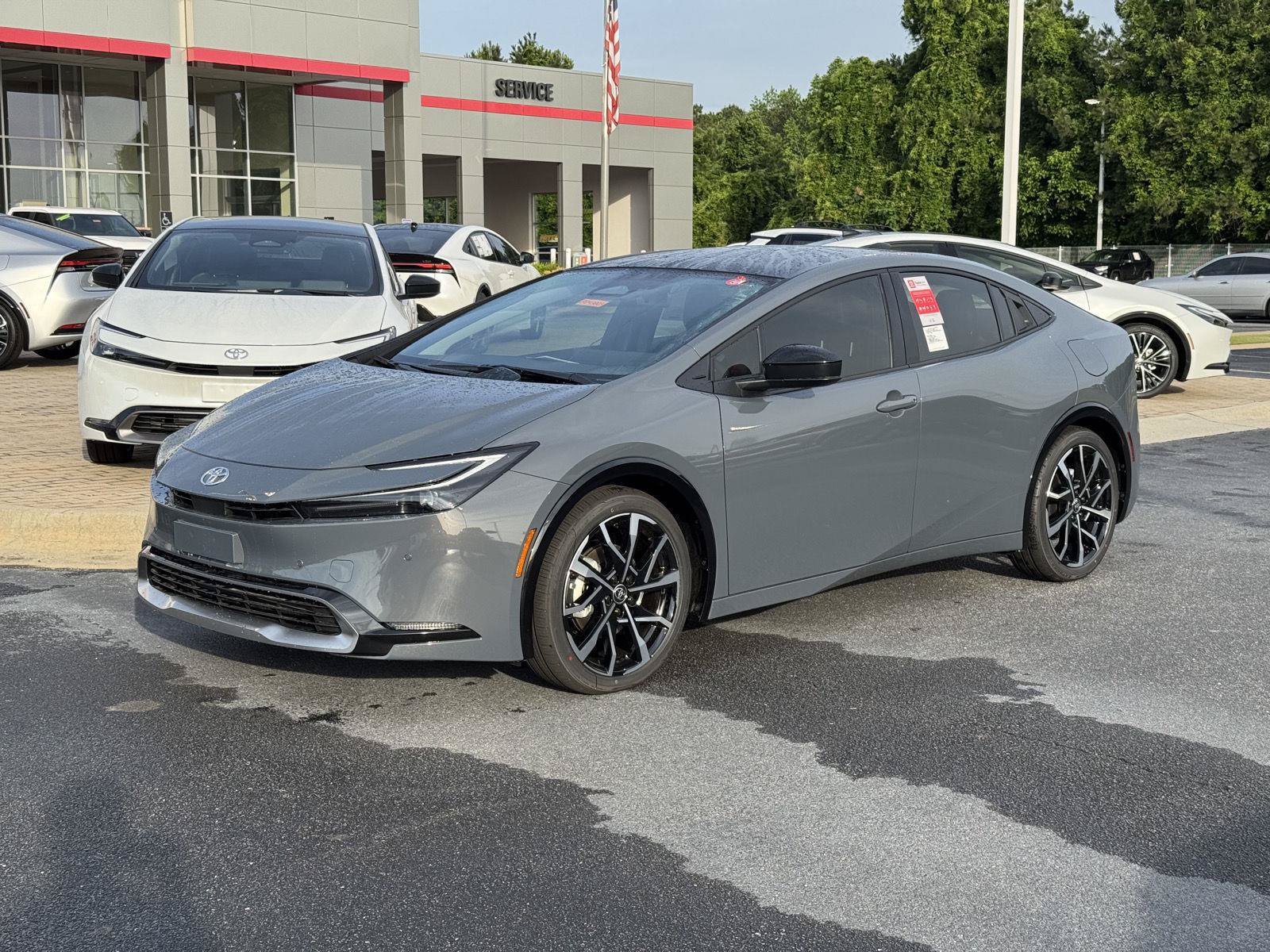 New 2025 Toyota Prius Plug-In Hybrid FWD image 1