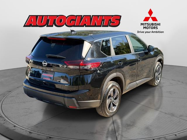 Used 2024 Nissan Rogue SV FWD image 4