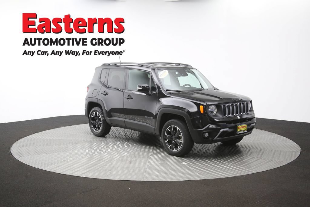 Used 2023 Jeep Renegade Latitude AWD/4WD image 50