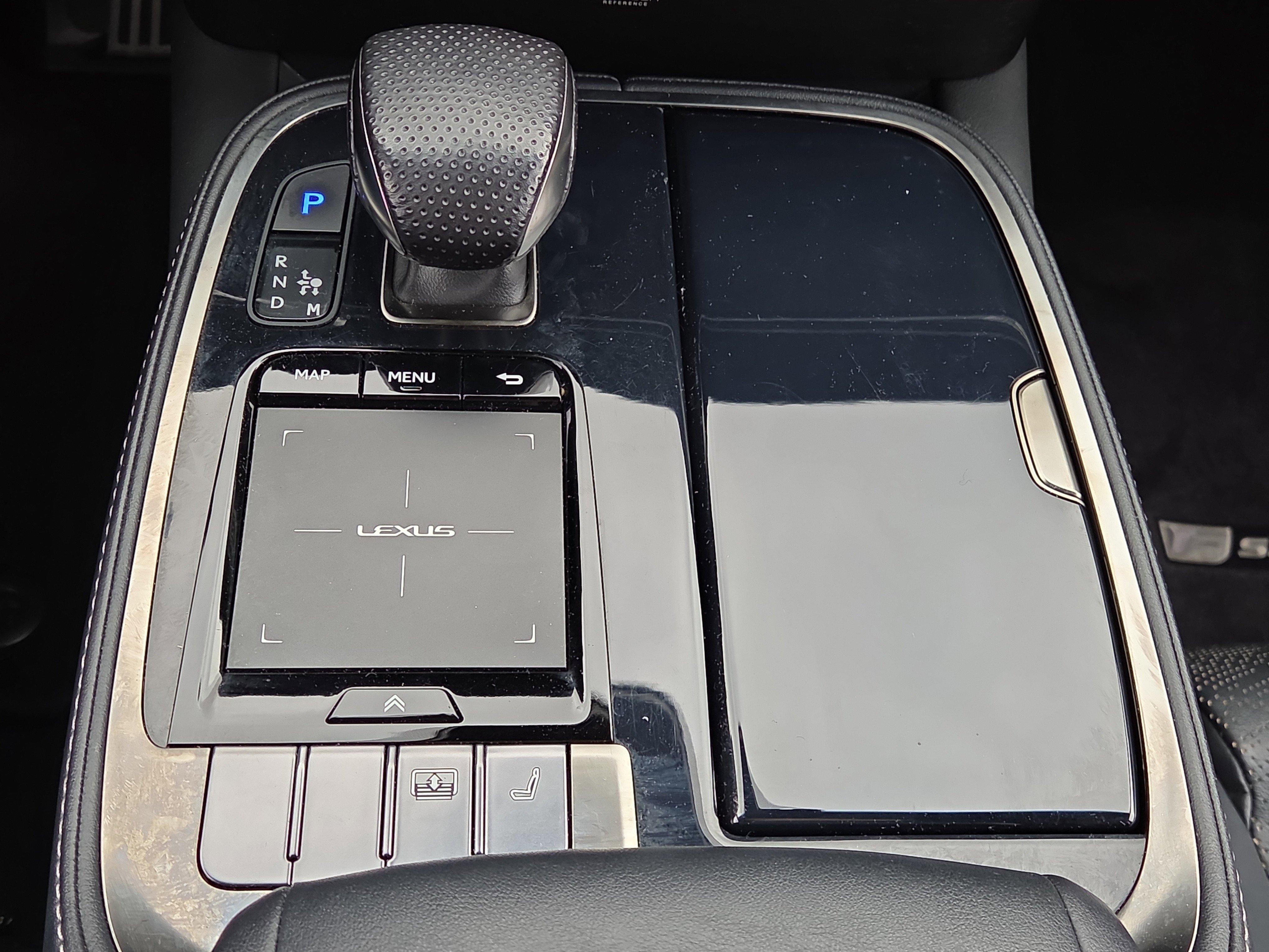 Used 2019 Lexus LS 500 F Sport image 25