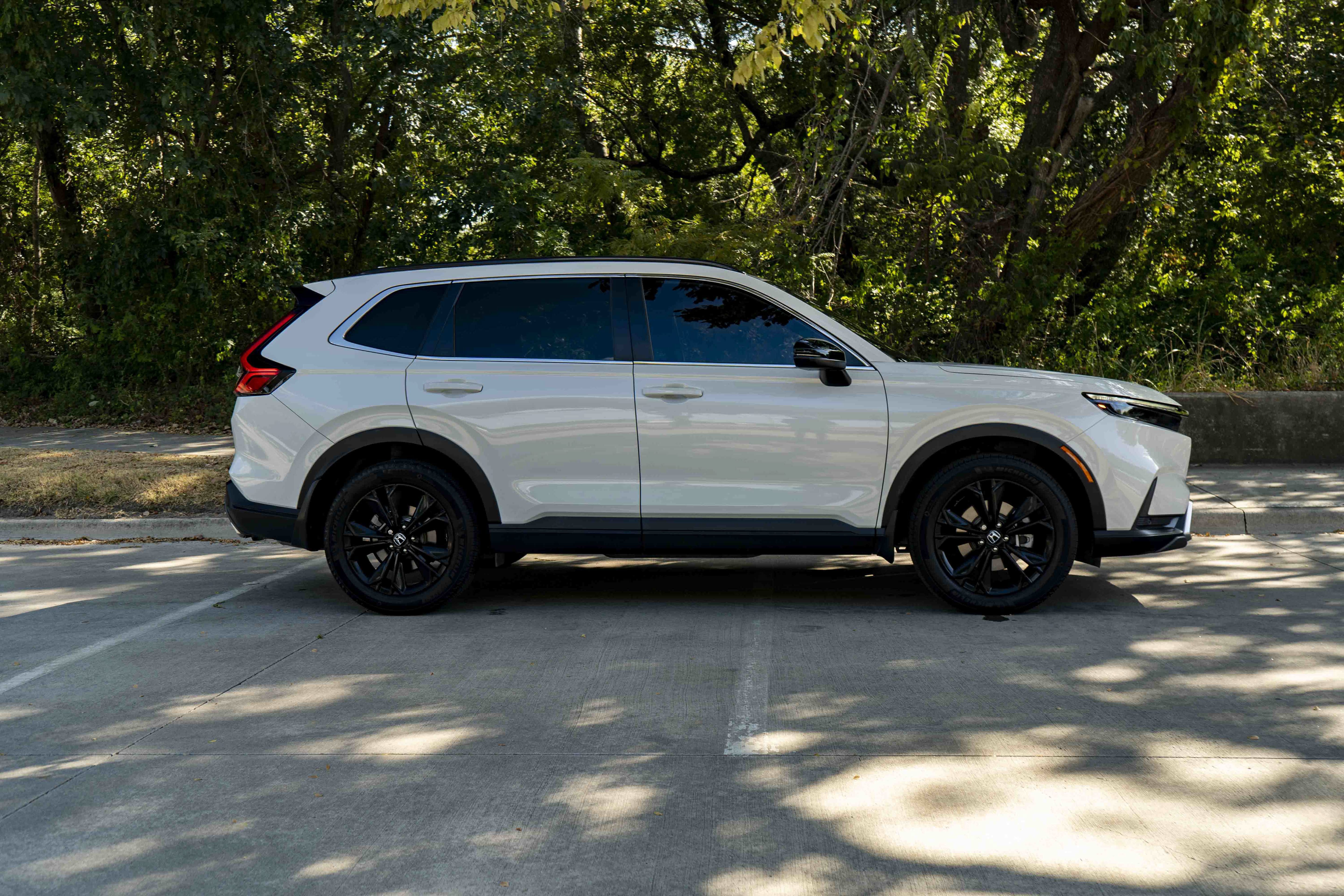Used 2024 Honda CR-V Sport Touring image 10