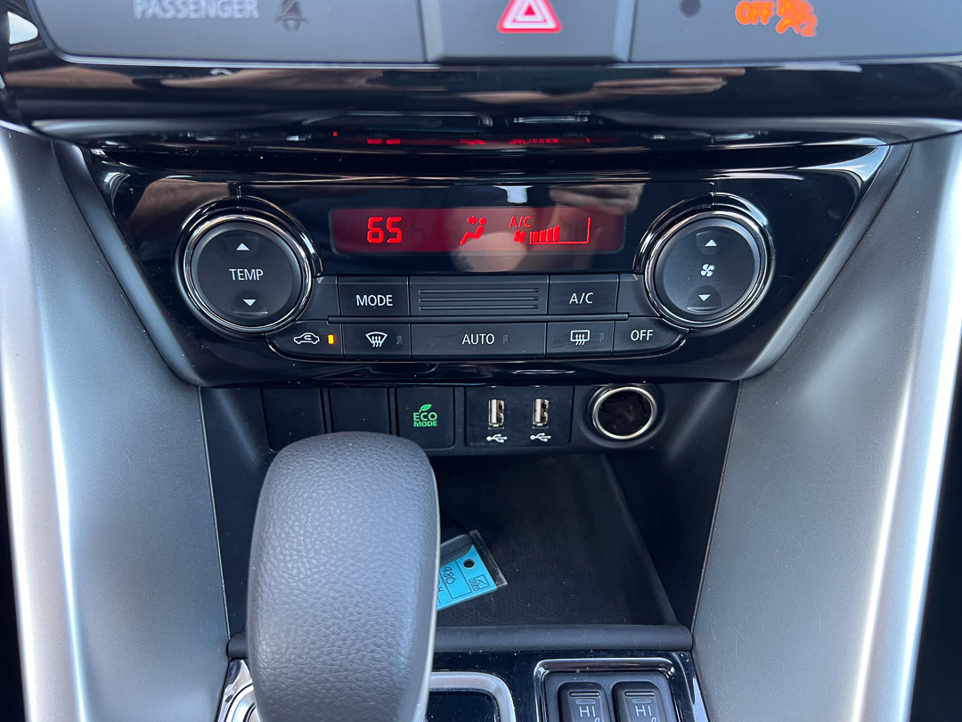 Used 2024 Mitsubishi Eclipse Cross AWD image 26