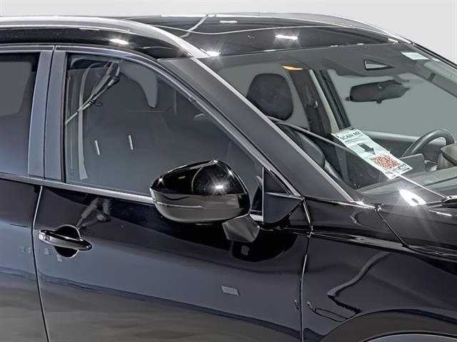 Used 2023 Nissan Rogue SV w/ SV Premium Package AWD/4WD image 16