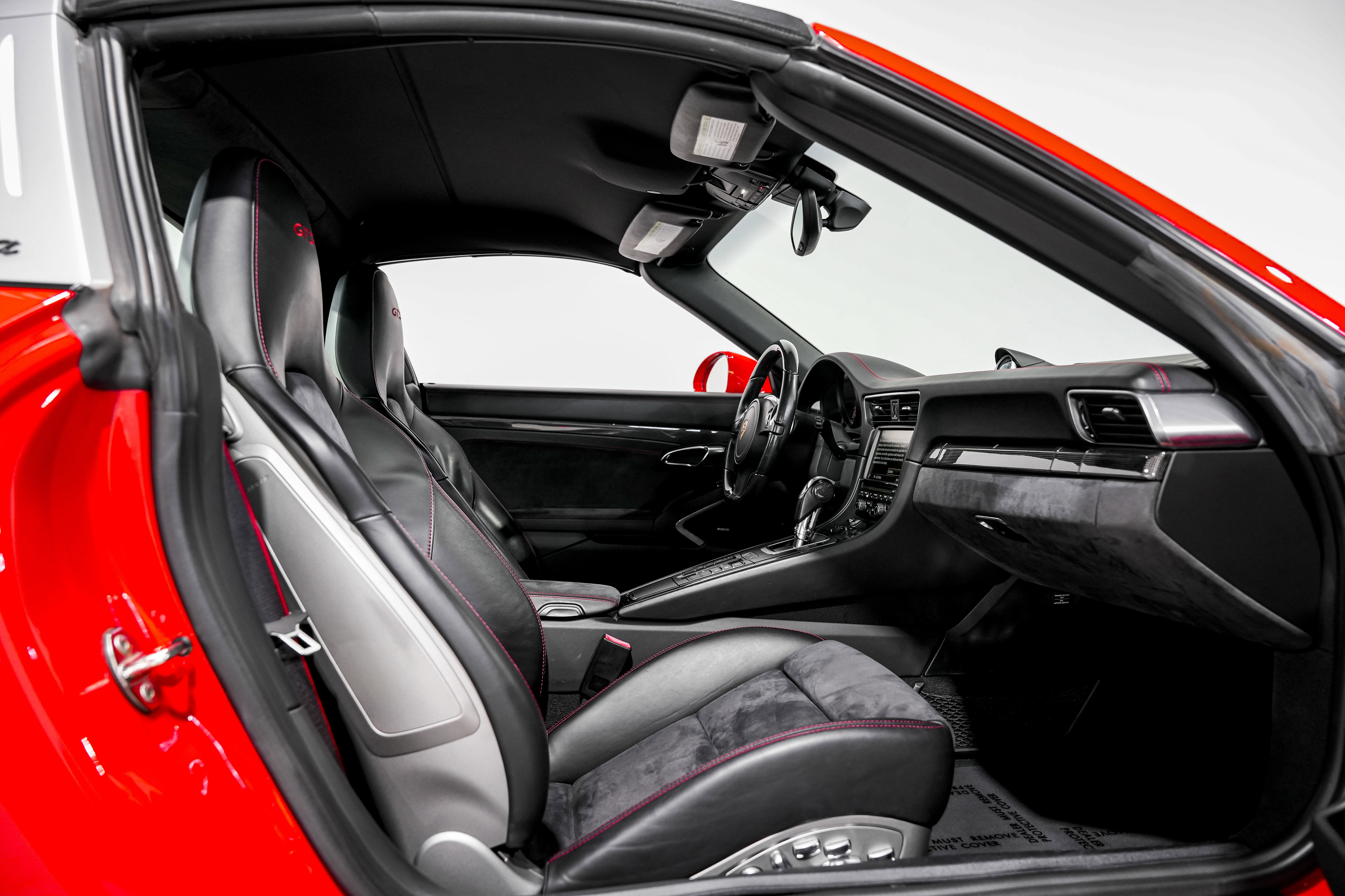 Used 2016 Porsche 911 Targa 4 GTS image 29