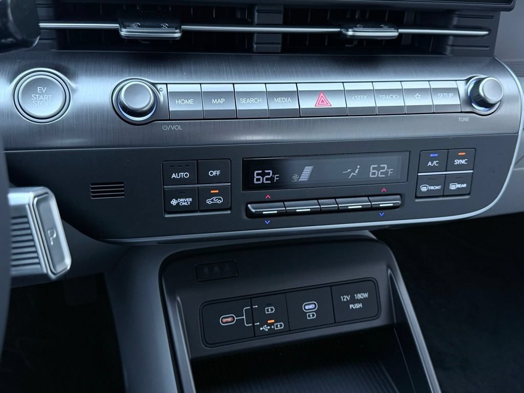 New 2025 Hyundai Kona SEL FWD image 17