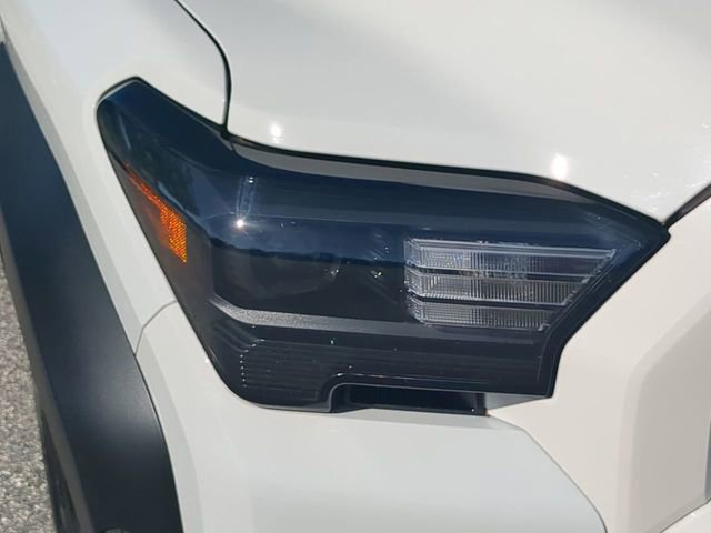 Certified 2025 Toyota 4Runner SR5 AWD/4WD image 10