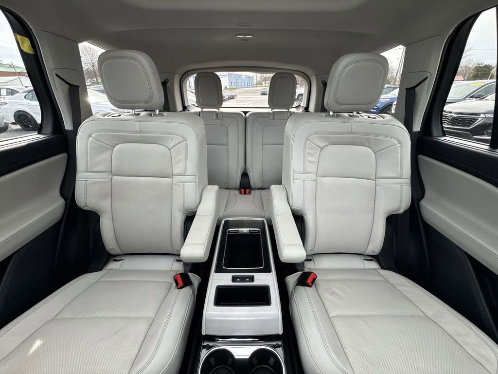 Used 2025 Lincoln Aviator Reserve w/ Equipment Group 201A image 23