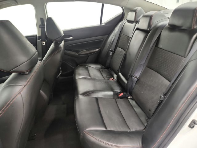 Used 2024 Nissan Altima 2.5 SR FWD image 17