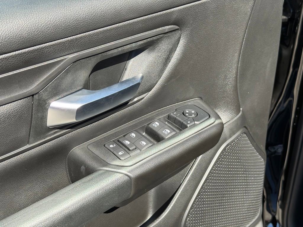 New 2026 RAM 1500 Express AWD/4WD image 11